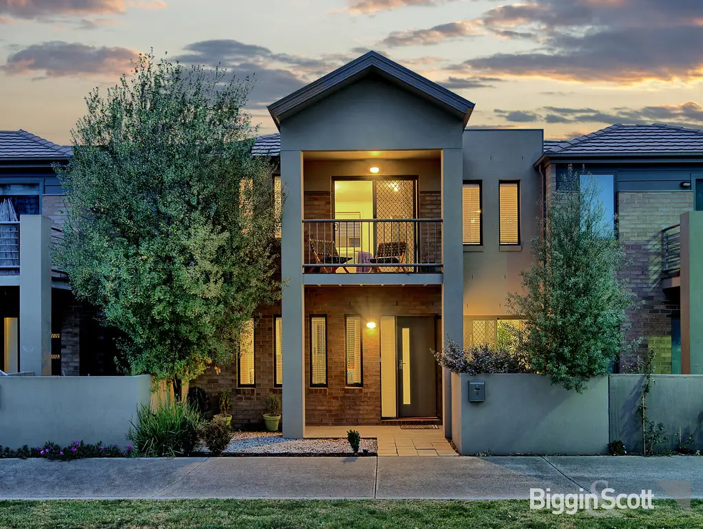 Main view of Homely townhouse listing, 4 Helios Walk, Epping VIC 3076