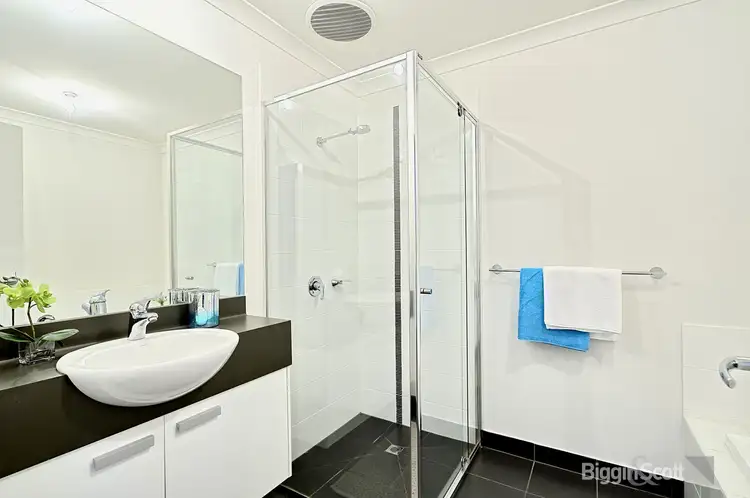 Sixth view of Homely townhouse listing, 4 Helios Walk, Epping VIC 3076