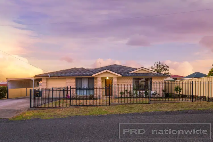 6 Leaver St, Greta NSW 2334