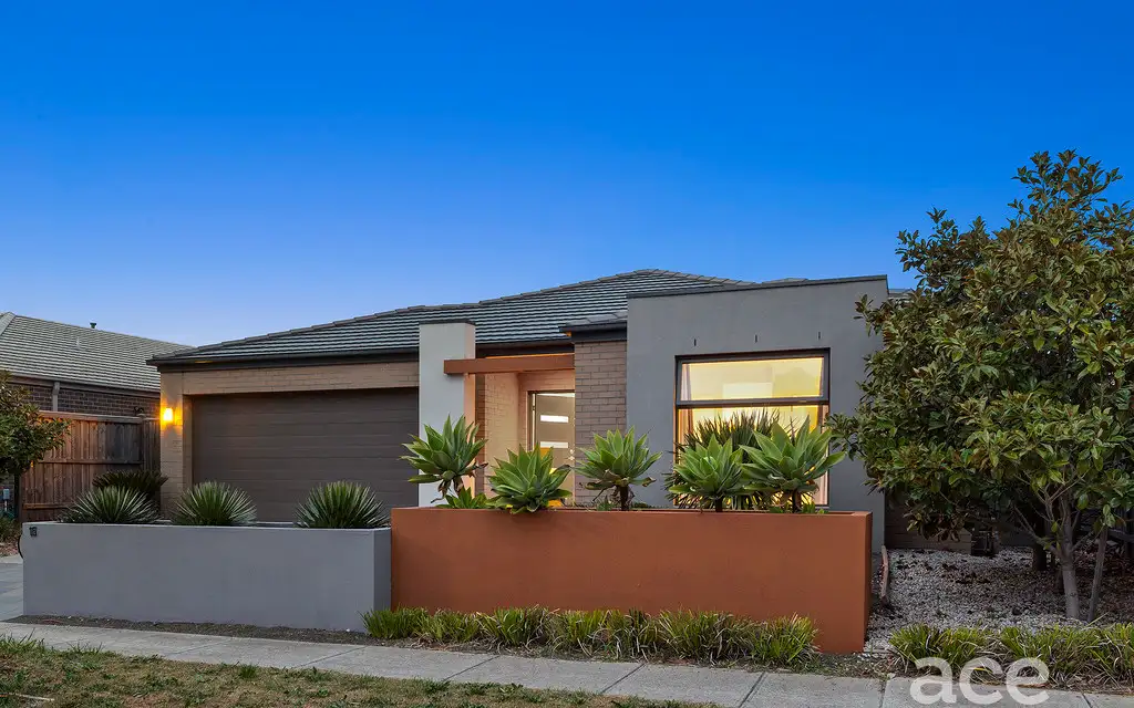 Main view of Homely house listing, 15 Lindholme Way, Williams Landing VIC 3027