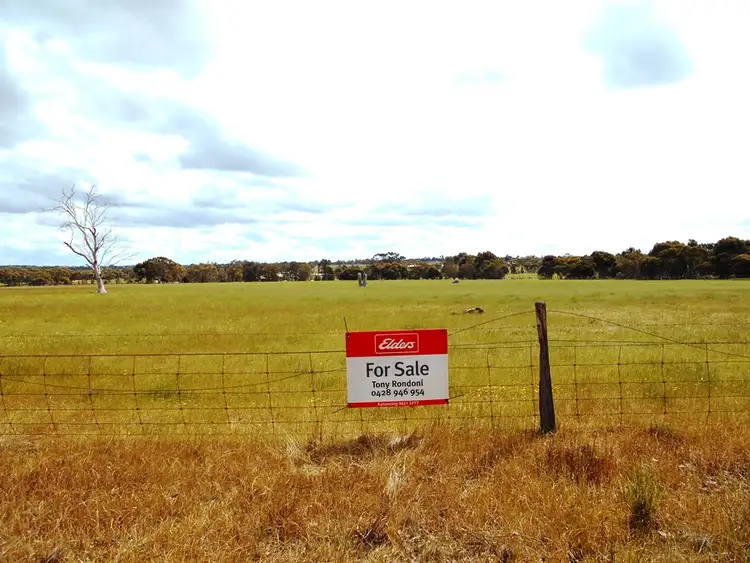 Lot 405 McGuire Road, Broomehill Village WA 6318