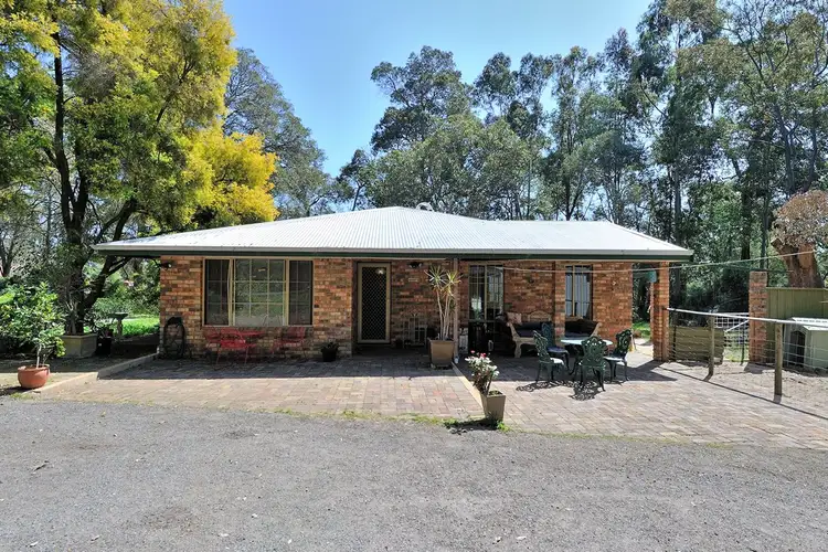 200 Zamia Dve, Mundaring WA 6073