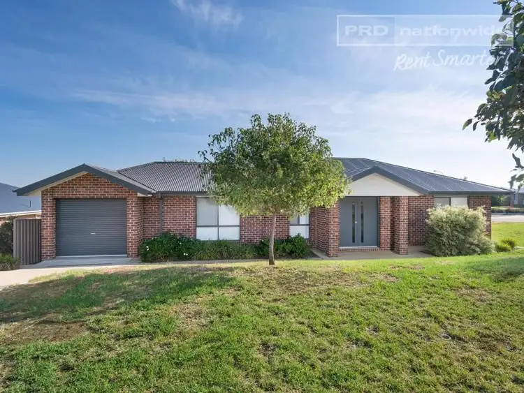 42 Deakin Avenue, Lloyd NSW 2650