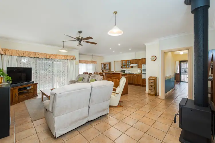Sixth view of Homely house listing, 5 Fairway Court, Murray Bridge SA 5253