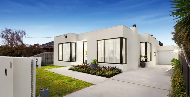 23 Simmons Drive, Seaholme VIC 3018