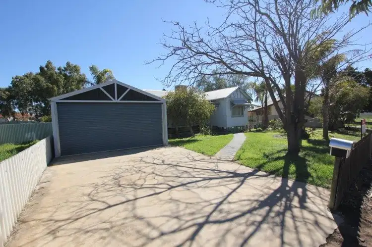 Second view of Homely house listing, 25 Pollock Avenue, Merredin WA 6415