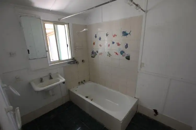 Seventh view of Homely house listing, 25 Pollock Avenue, Merredin WA 6415