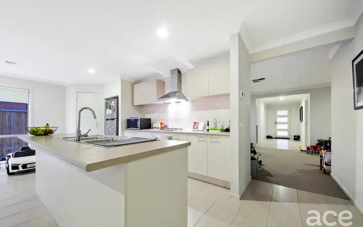 Seventh view of Homely house listing, 22 Pintail Close, Williams Landing VIC 3027