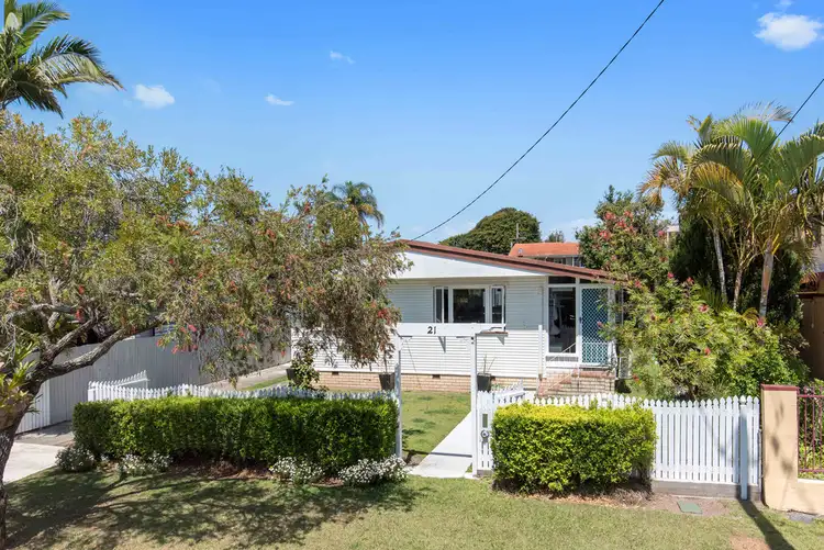 21 Redbank Road, Redcliffe QLD 4020