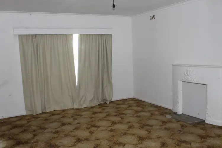 Fifth view of Homely house listing, 35 Ronald Street, Robinvale VIC 3549
