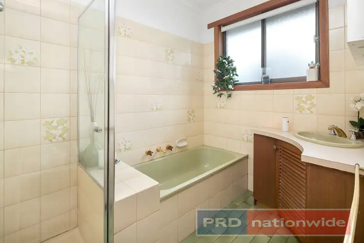 Sixth view of Homely house listing, 1 Lansell Court, Alfredton VIC 3350