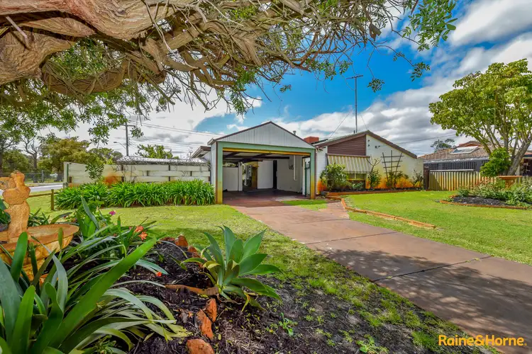 1 KINGIA PLACE, Pinjarra WA 6208