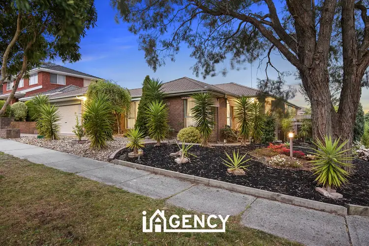10 Briscoe Court, Endeavour Hills VIC 3802