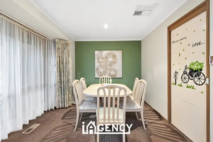 Fifth view of Homely house listing, 10 Briscoe Court, Endeavour Hills VIC 3802