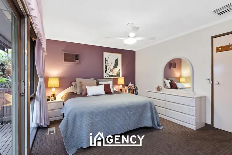 Sixth view of Homely house listing, 10 Briscoe Court, Endeavour Hills VIC 3802