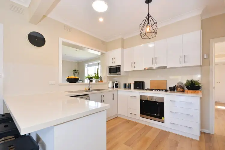 64 Railway Avenue, Leeton NSW 2705