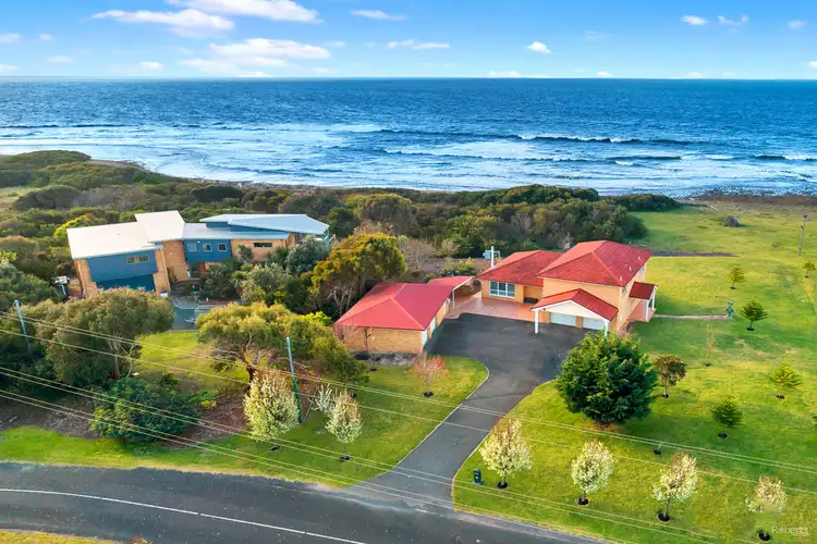 99 Beach Road, Leith TAS 7315