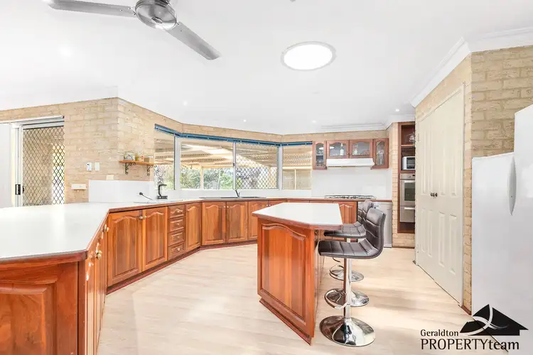 2 Ridgeway Close, Moresby WA 6530