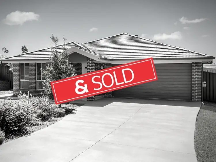 6 Creswell Street, Wadalba NSW 2259