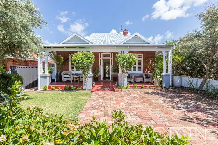 17 Kalgoorlie Street, Mount Hawthorn WA 6016