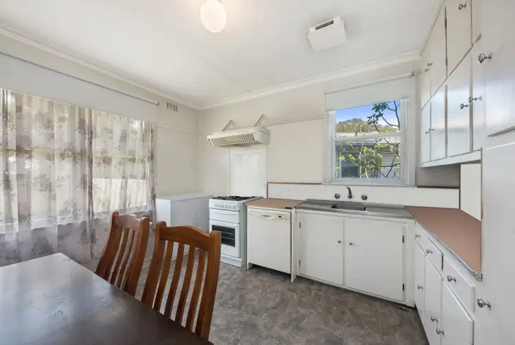 Second view of Homely house listing, 6 Emu Court, Norlane VIC 3214