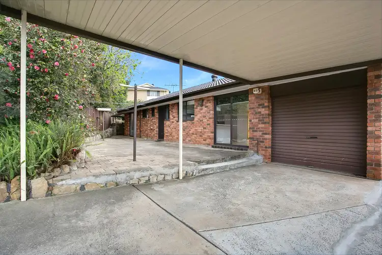 9 Ettalong Place, Woodbine NSW 2560