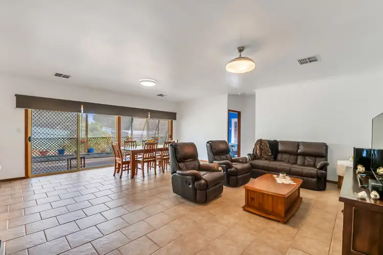 Second view of Homely house listing, 11 Heylen Court, Hackham SA 5163
