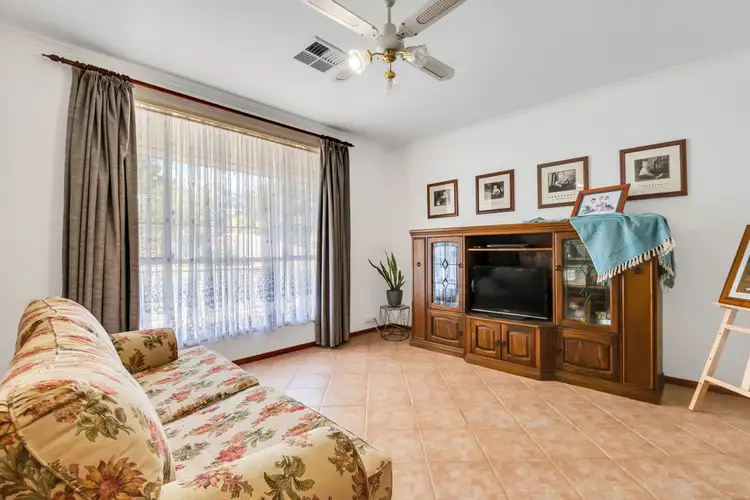 Fourth view of Homely house listing, 11 Heylen Court, Hackham SA 5163