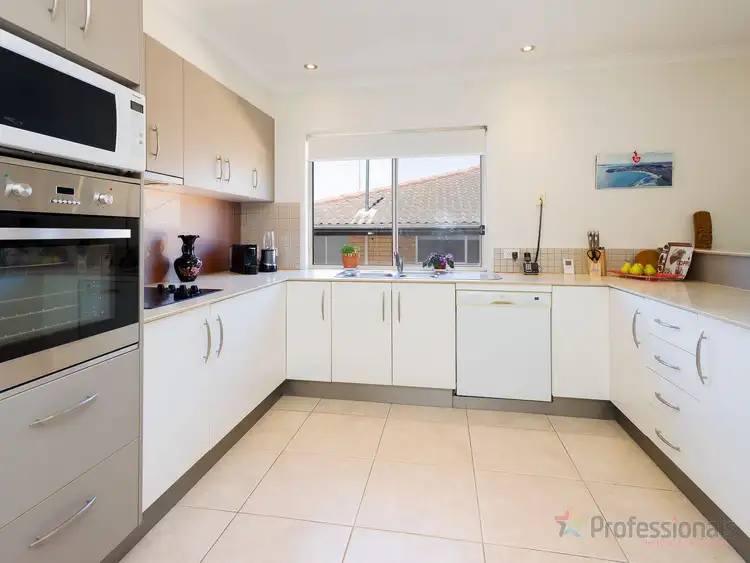 Fifth view of Homely semi-detached listing, 2/23 Paradise Parade, Paradise Point QLD 4216