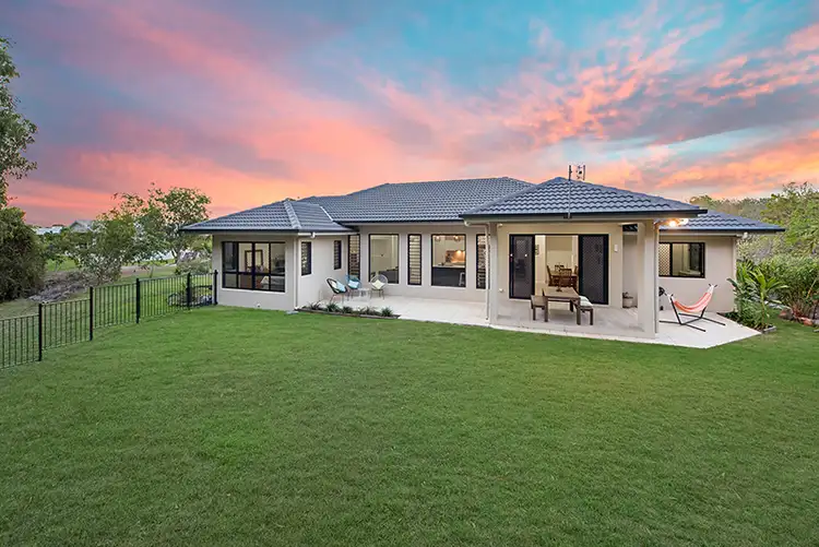 38 Dune Parade, Bushland Beach QLD 4818