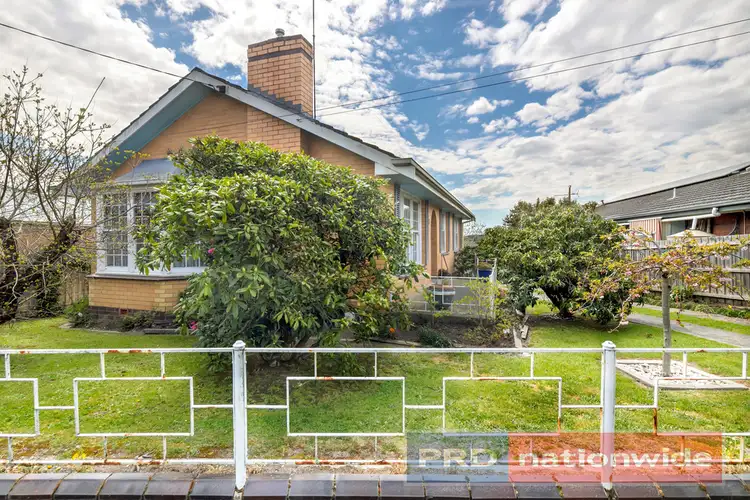 12 Tinworth Avenue, Canadian VIC 3350