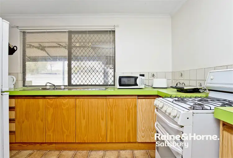 Fifth view of Homely house listing, 2 Vivian Court, Salisbury North SA 5108