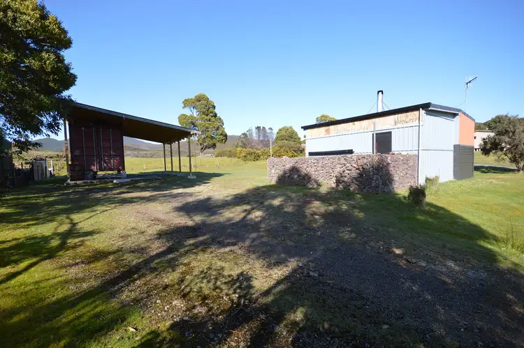 23 Pillinger Street, Zeehan TAS 7469