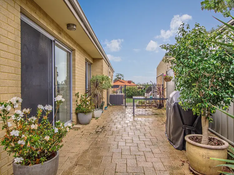 Sixth view of Homely house listing, 10 Fareham Crescent, Wellard WA 6170