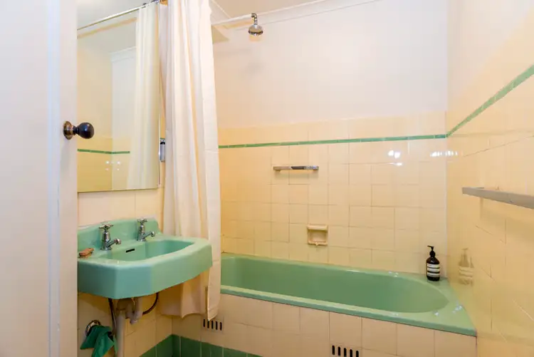 Fifth view of Homely studio listing, 11/347 Liverpool Street, Darlinghurst NSW 2010