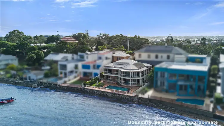 109 Shore Street North, Cleveland QLD 4163
