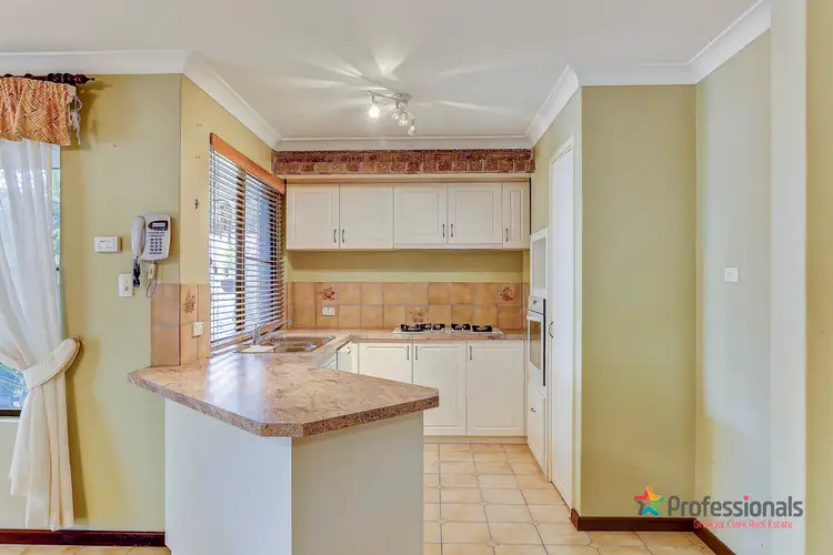 10 Carinda Place, Alexander Heights WA 6064