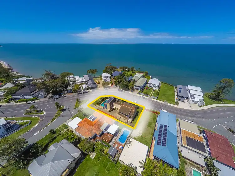 9 Whytecliffe Pde, Woody Point QLD 4019