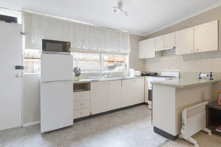Second view of Homely unit listing, 6/11 Broadway, Bonbeach VIC 3196