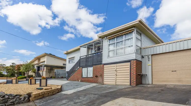 17 Banawarra Road, Geilston Bay TAS 7015