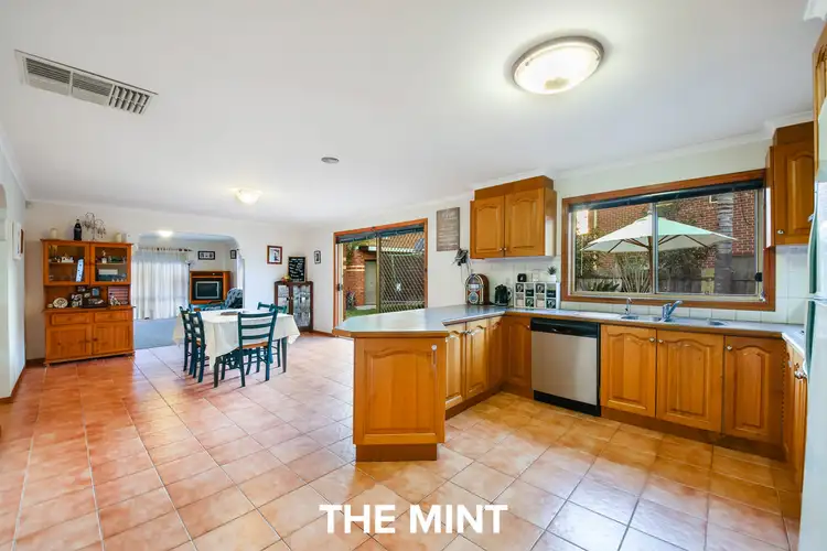 Fifth view of Homely house listing, 11 Mount Court, Mill Park VIC 3082