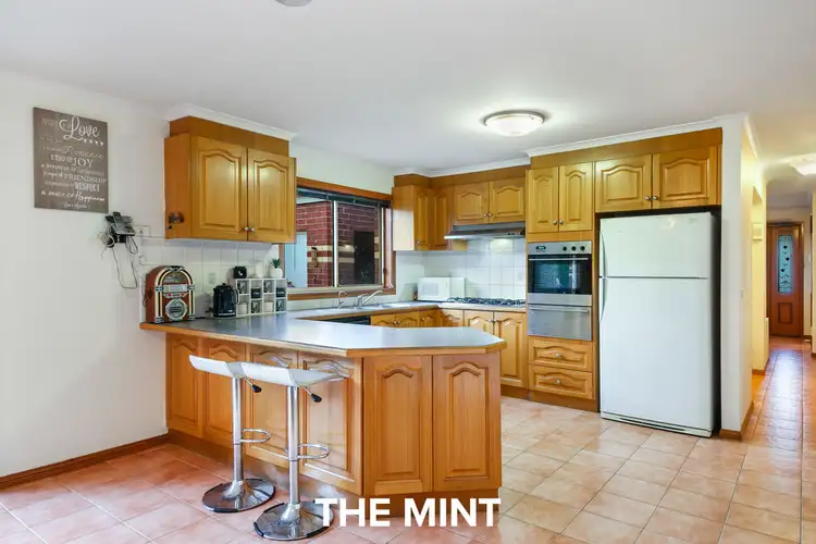Sixth view of Homely house listing, 11 Mount Court, Mill Park VIC 3082