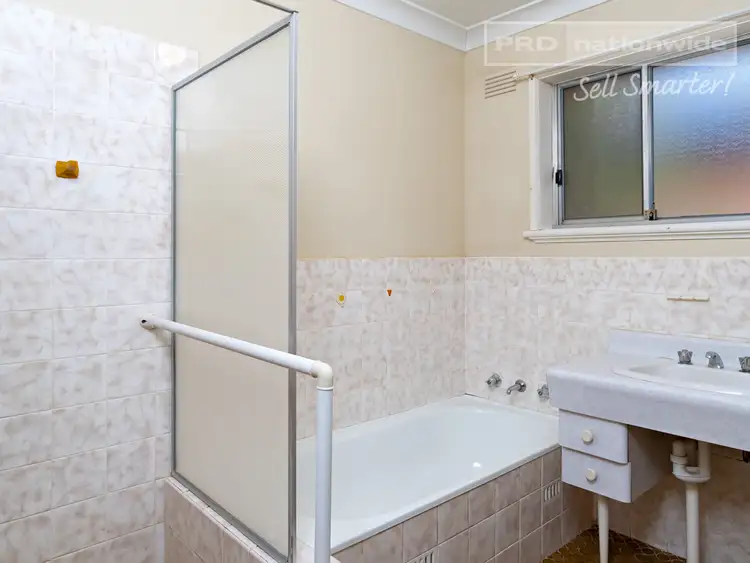 Fifth view of Homely house listing, 40 Mimosa Drive, Mount Austin NSW 2650