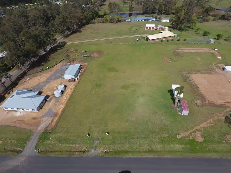 7 Roselea Ave, Southside QLD 4570