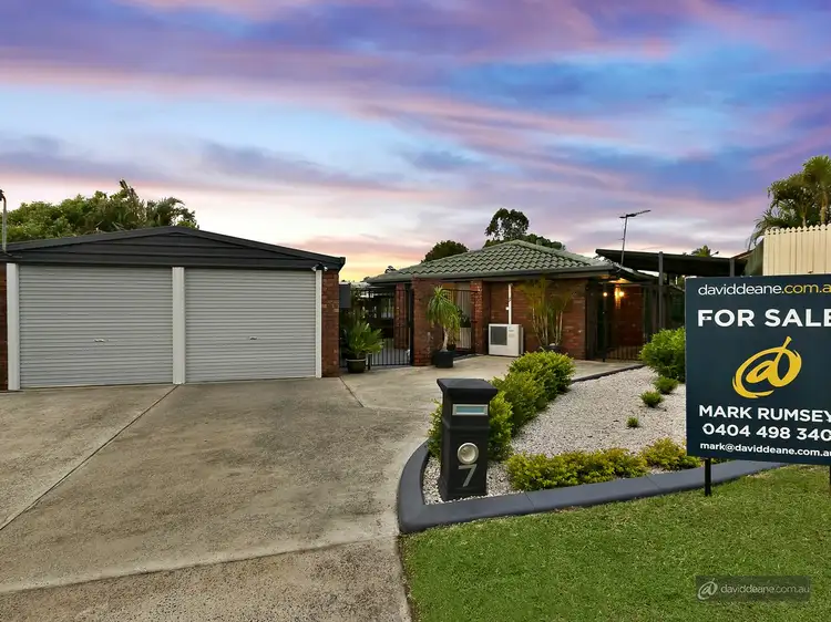 7 Pedder Court, Petrie QLD 4502