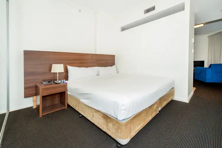 Third view of Homely apartment listing, 805/2 Cunningham Street, Sydney NSW 2000