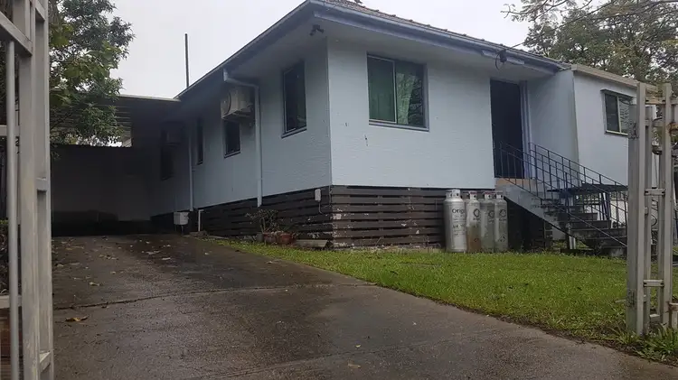 32 Cypress St