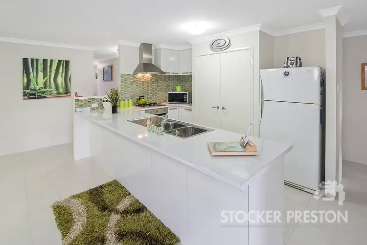 7 Chaytor View, West Busselton WA 6280