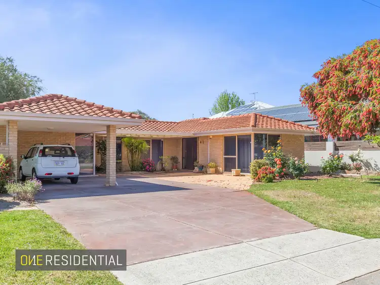 12 Cowan Street, Alfred Cove WA 6154