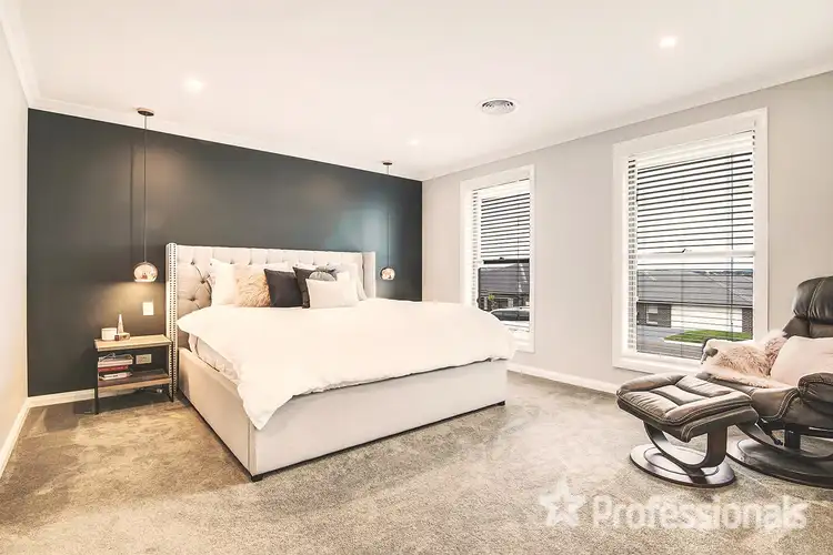 Second view of Homely house listing, 18 McGillan Drive, Kelso NSW 2795